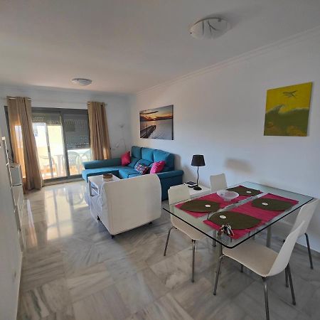 Apartamento Cerca De La Playa Con Piscina Fuengirola Bagian luar foto
