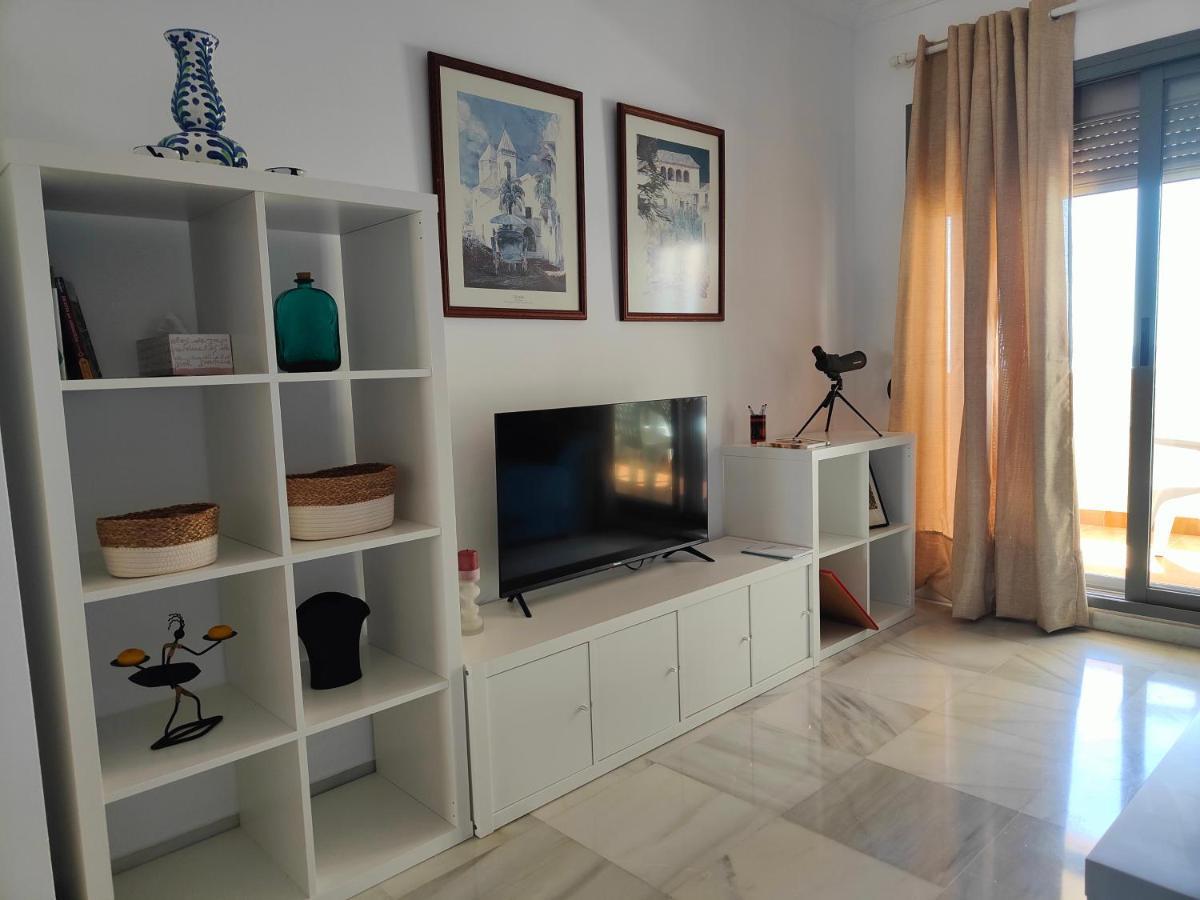Apartamento Cerca De La Playa Con Piscina Fuengirola Bagian luar foto