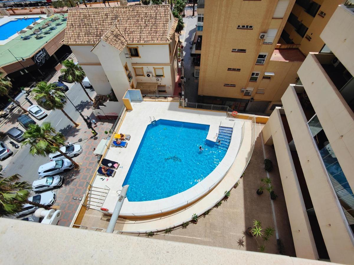 Apartamento Cerca De La Playa Con Piscina Fuengirola Bagian luar foto