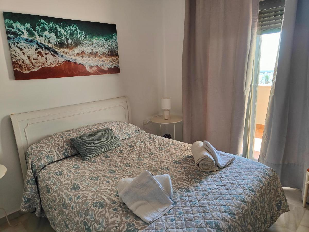 Apartamento Cerca De La Playa Con Piscina Fuengirola Bagian luar foto