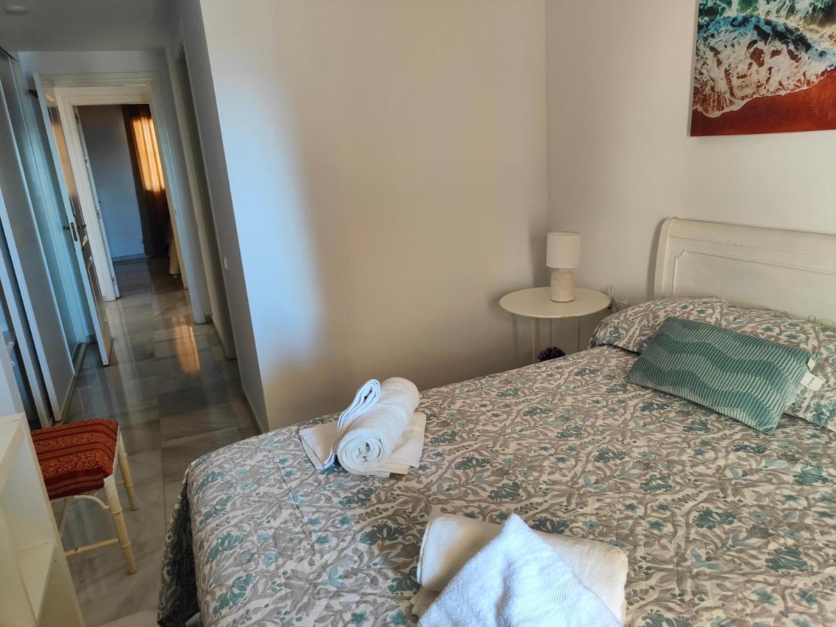 Apartamento Cerca De La Playa Con Piscina Fuengirola Bagian luar foto